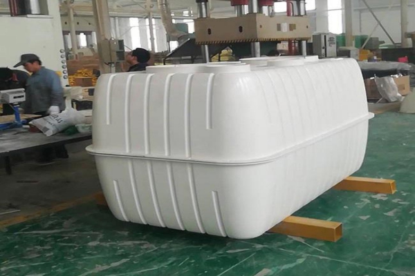 玻璃鋼化糞池如何做到強(qiáng)耐腐蝕性的 玻璃鋼化糞池如何做到強(qiáng)耐腐蝕性的